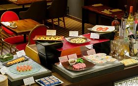 Royal Park Takamatsu 4*